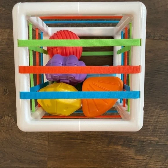 12+ month baby toy NEW IN BOX - Picture 3 of 4